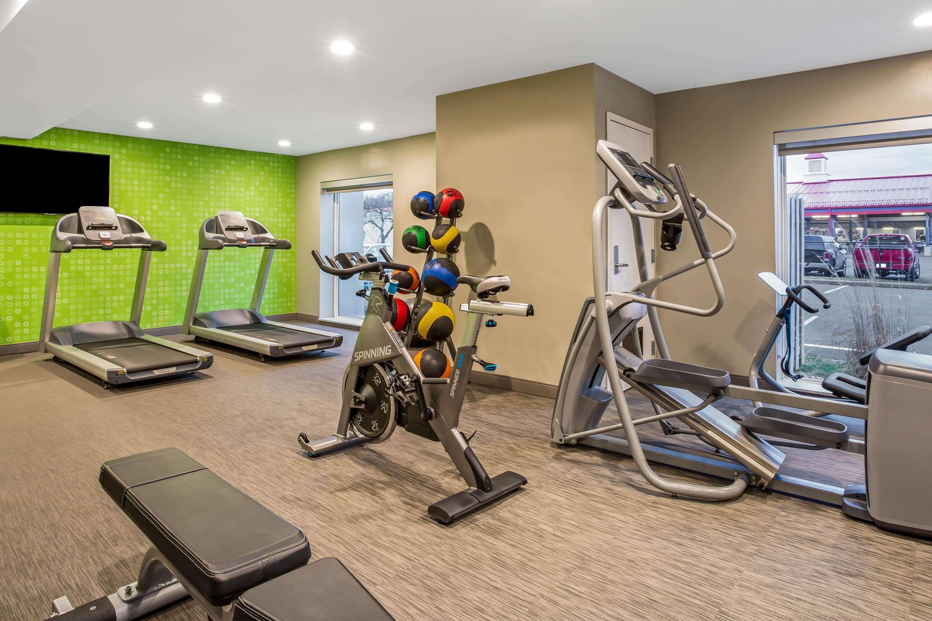La Quinta By Wyndham Hartford Bradley Airport Hotell Windsor Locks Exteriör bild