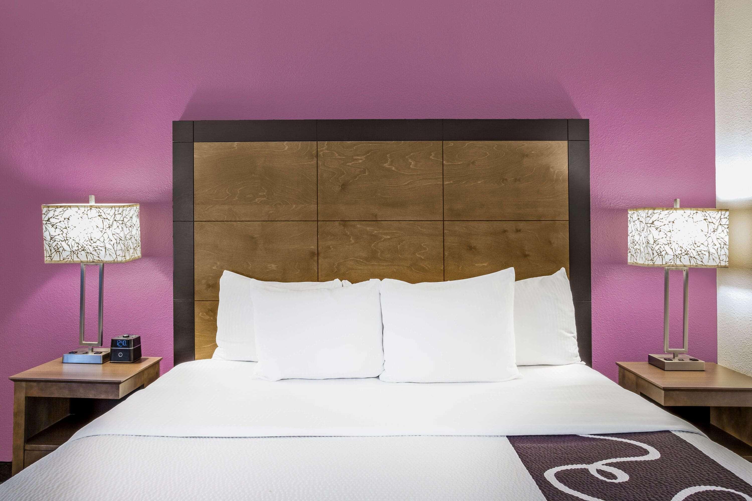 La Quinta By Wyndham Hartford Bradley Airport Hotell Windsor Locks Exteriör bild
